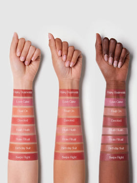 SHEGLAM Blush Liquide Devoted application close-up