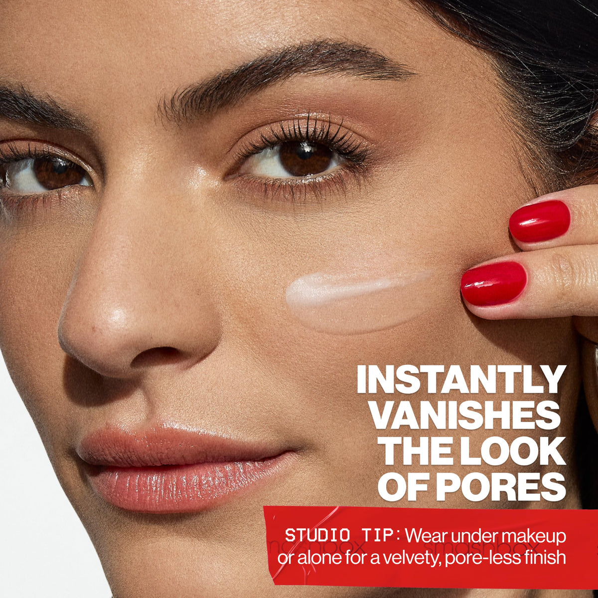 Smashbox Pore Vanishing Primer en usage avec maquillage