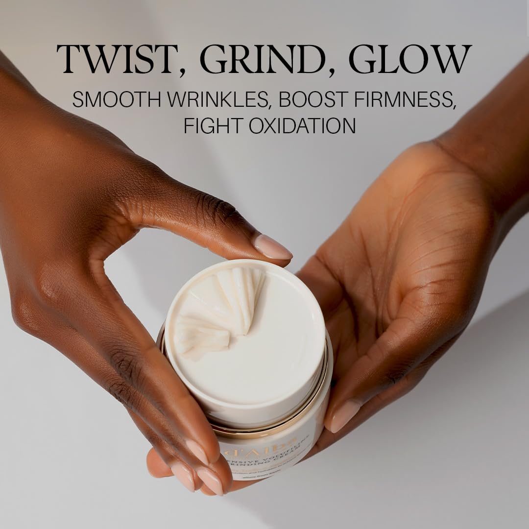 Spatule fournie avec la crème Intensive Volufiline d'alba