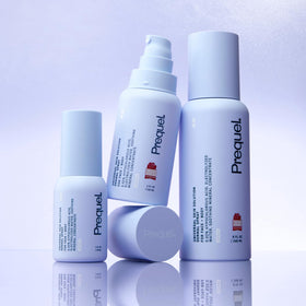 Spray Hypochloreux Prequel 240ml sur une table de salle de bain