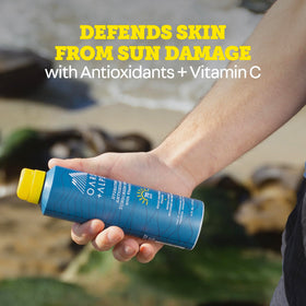 Spray solaire Oars + Alps SPF 70 corps flacon en position inclinée