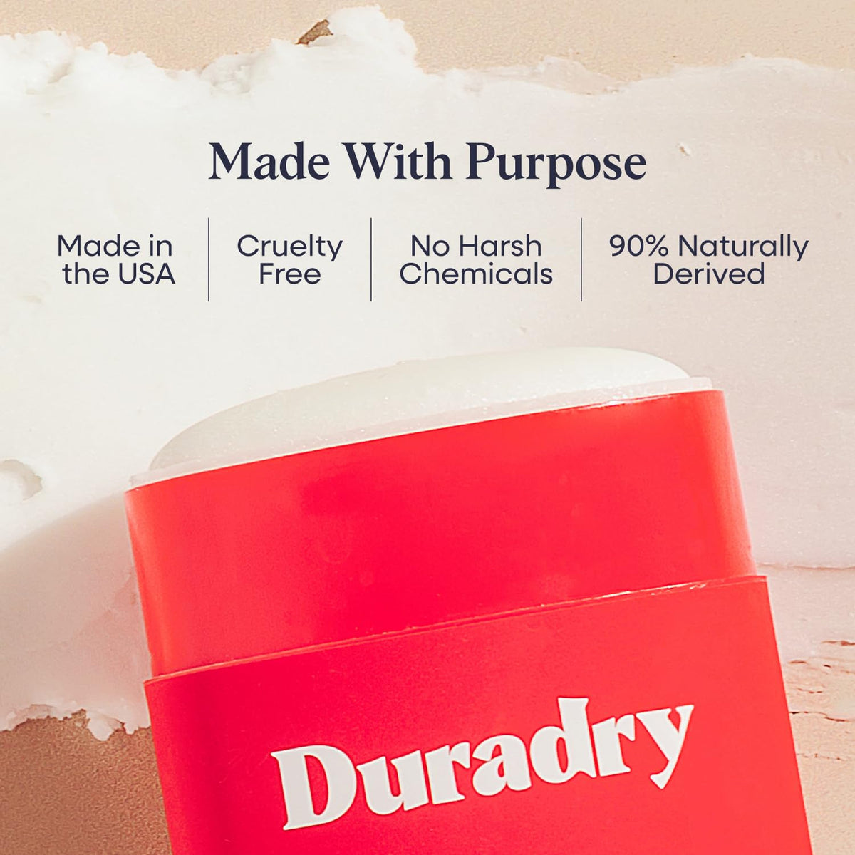 Stick Duradry sur un comptoir de salle de bain avec accessoires