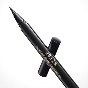 stila Eyeliner Liquide Waterproof 9g applicateur fin proche