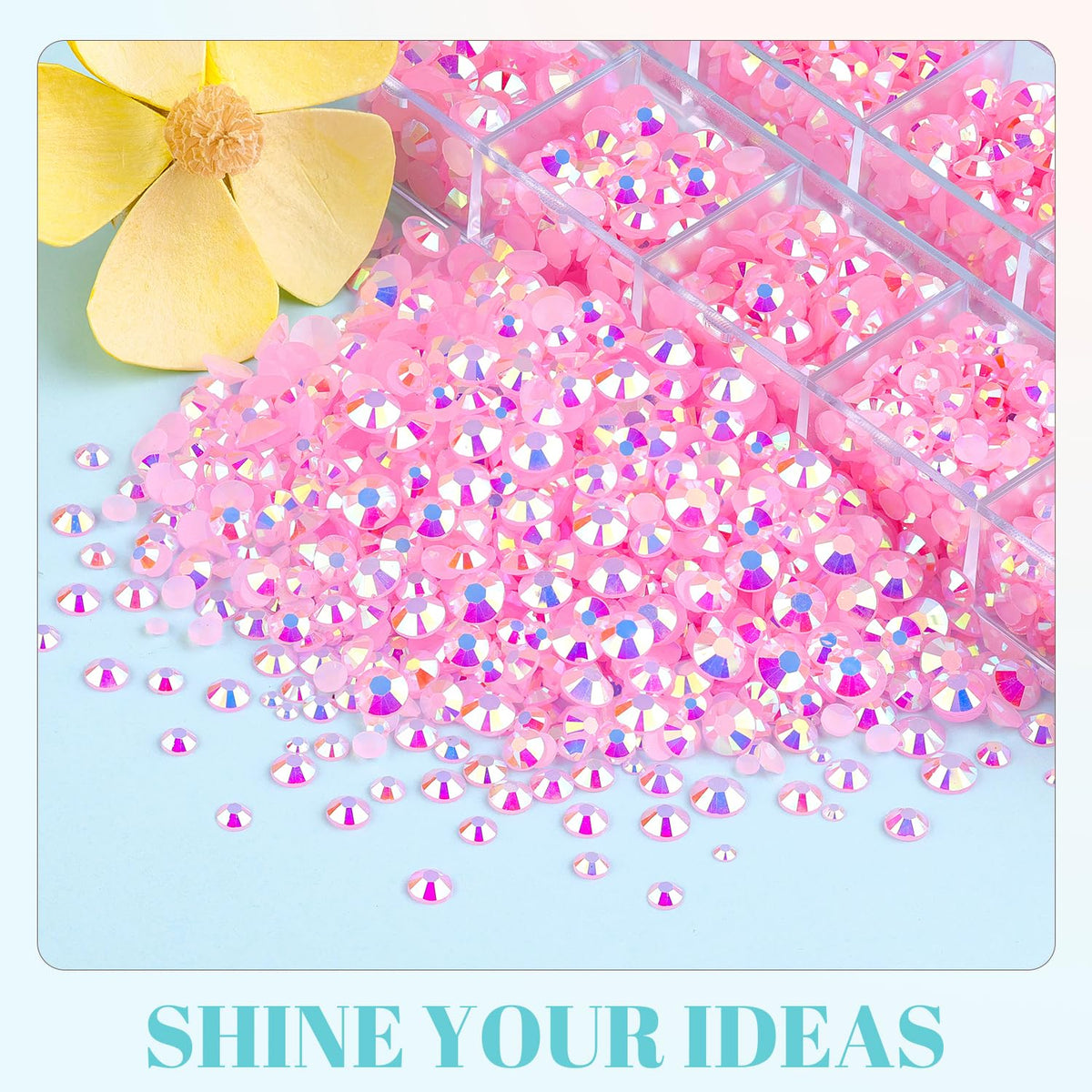 Strass appliqués sur un téléphone et un mug