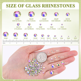 Strass en verre cristal AB utilisés sur une paire de chaussures