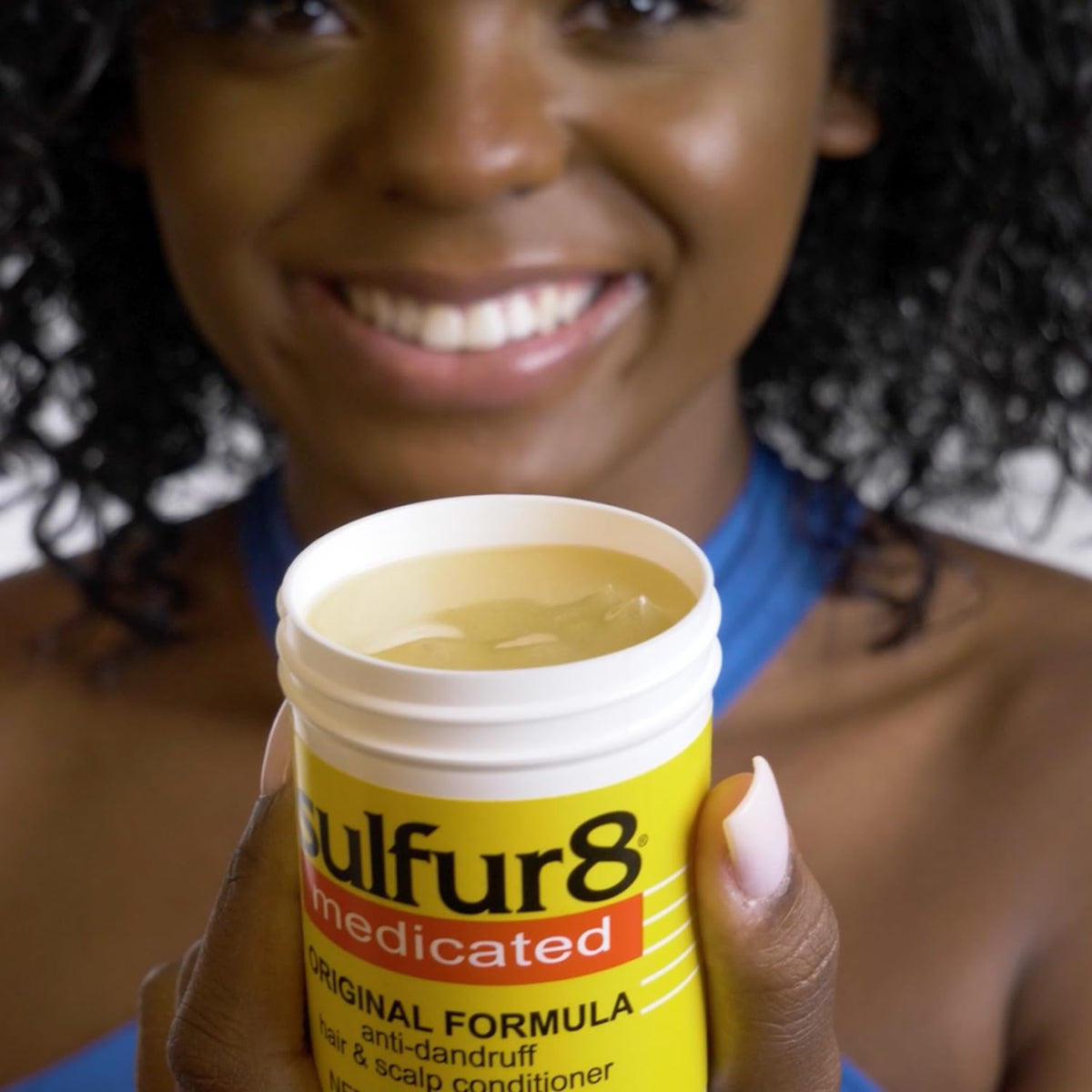 SULFUR8 Après-Shampooing 50g en utilisation sur cheveux