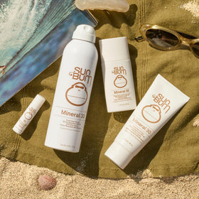 Sun Bum Spray Solaire Minéral SPF 30 - détail de la pulvérisation