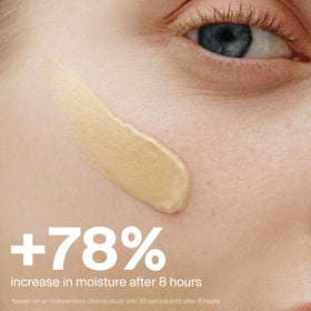 Supergoop! Glowscreen application sur peau hydratée