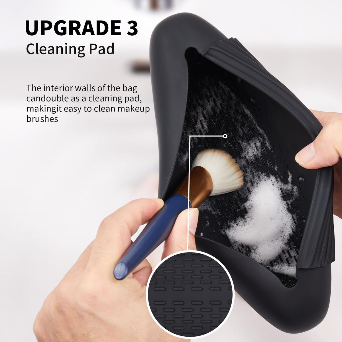 Support de pinceaux AGIKET en silicone dans une trousse de maquillage