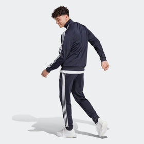 Survêtement adidas homme 3-Stripes porté lors d'une promenade