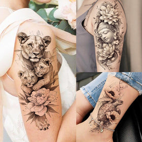 Tatouages temporaires appliqués sur les jambes