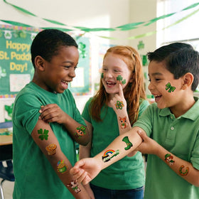 Tatouages temporaires Saint Patrick avec pots d'or et arcs-en-ciel
