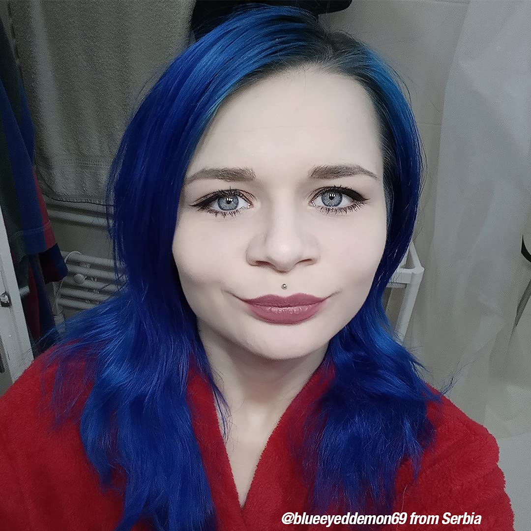 Teinture MANIC PANIC After Midnight sur cheveux foncés