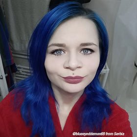Teinture MANIC PANIC After Midnight sur cheveux foncés
