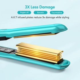 Terviiix Mini Fer à Lisser Cyan en utilisation sur cheveux courts