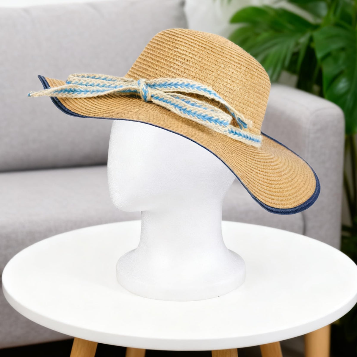 Tête de mannequin COOKOO avec chapeau