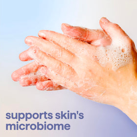 Texture crémeuse du gel douche hydratant Method