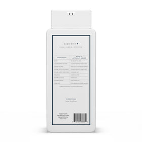 Texture crémeuse du gel douche Native 530g sur une main
