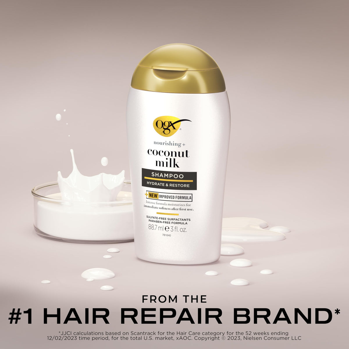 Texture crémeuse du shampooing OGX Nourrissant + Lait de Coco