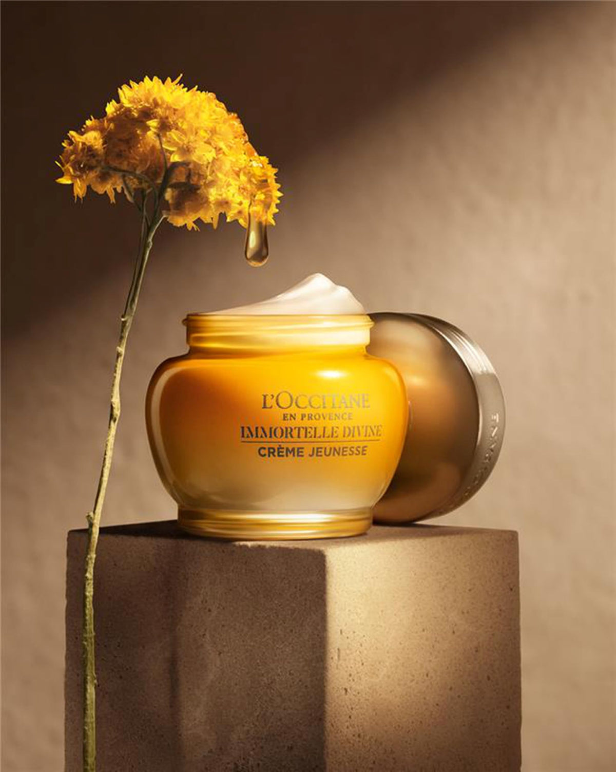Texture de la Crème Visage Immortelle Divine L'OCCITANE