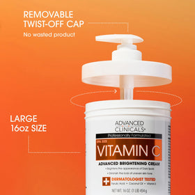 Texture de la crème Vitamine C sur une main