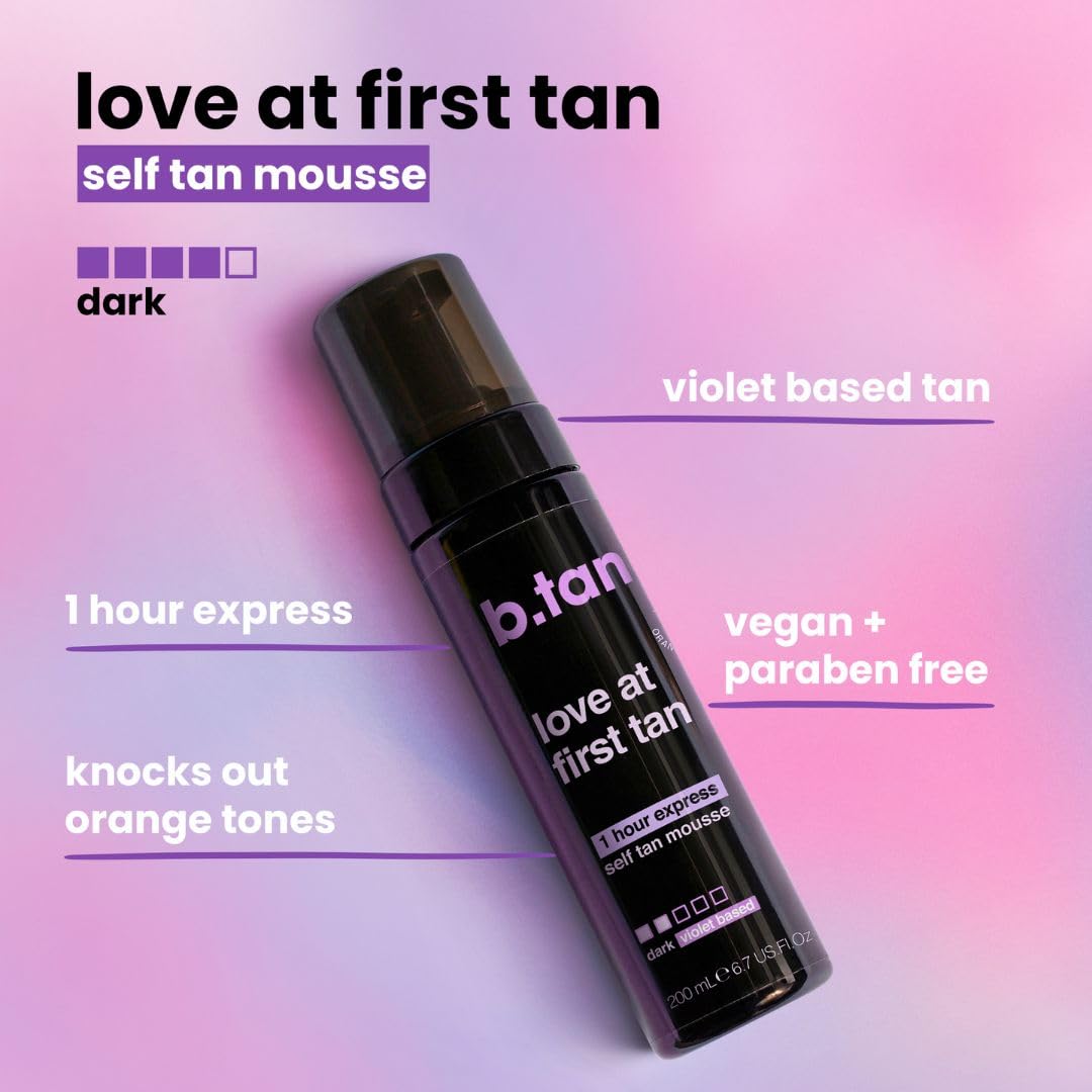 Texture de la mousse auto-bronzante B.TAN sur une main