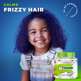 Texture du gel coiffant transparent Xtreme sur une main