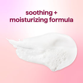Texture du gel douche Method Pure Peace sur une éponge