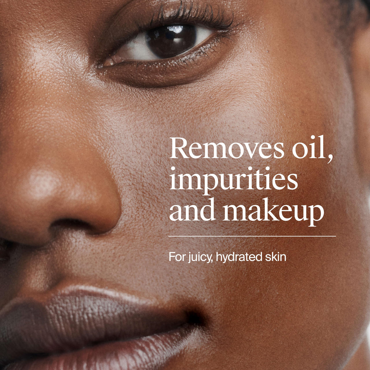 Texture du gel nettoyant visage Neutrogena Hydro support sur la peau