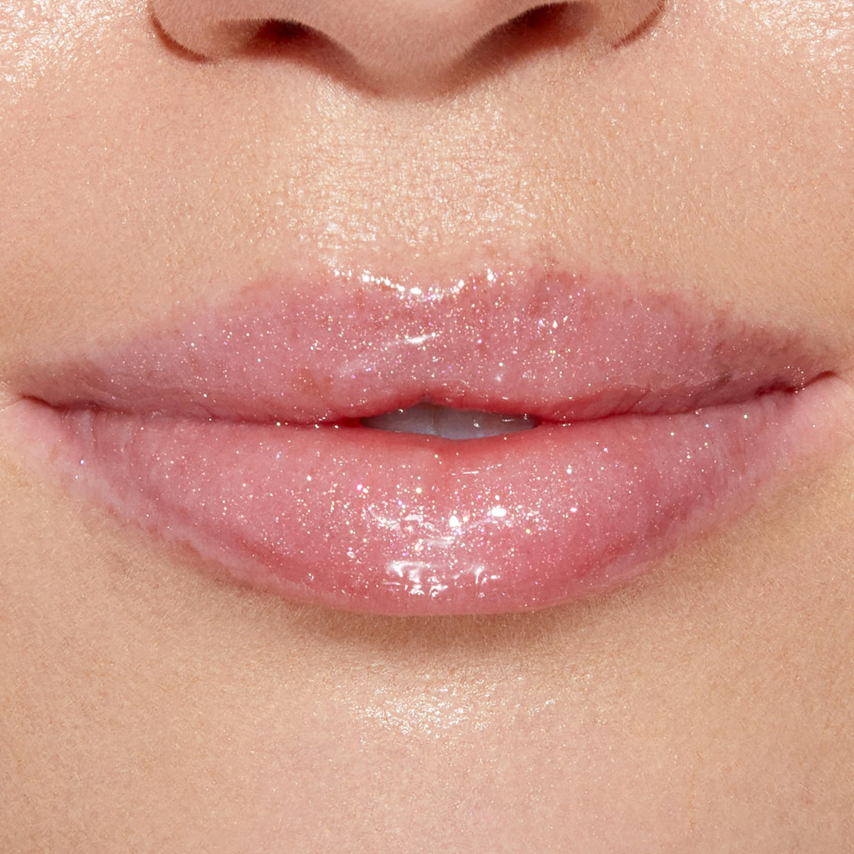 Texture du gloss Too Faced Lip Injection sur le dos de la main