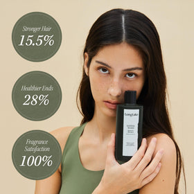 Texture du shampooing LONGTAKE au bois de santal sur la main