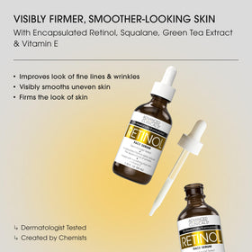 Texture laiteuse du sérum retinol Advanced Clinicals sur une main
