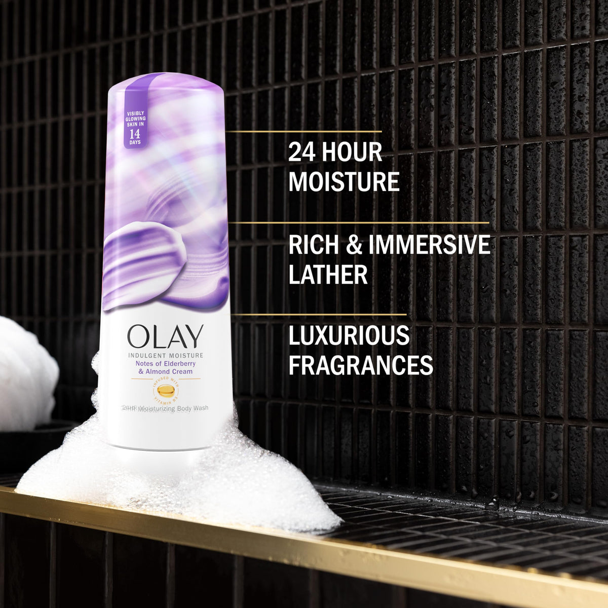 Texture mousseuse du gel douche Olay sur une éponge