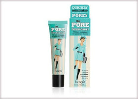 Texture soyeuse du Benefit POREfessional Pro Balm sur la main