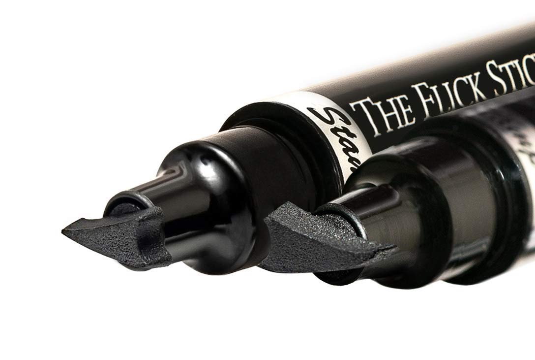 The Flick Stick Eyeliner côté avec embout