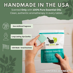 The Herbal Zen Shower Steamer en train de se dissoudre dans l'eau
