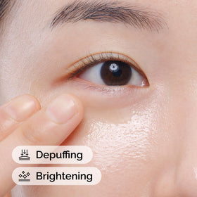 The Ordinary Sérum Contour des Yeux Caffeine 5% + EGCG 30 ml à côté d'autres produits de soin