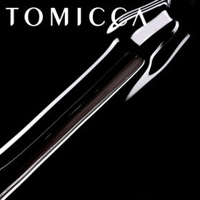 TOMICCA Vernis à Ongles Gel Noir en gros plan