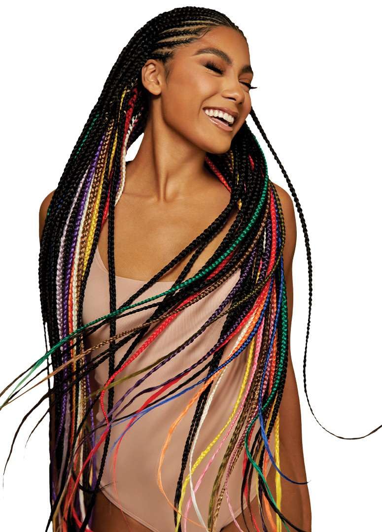 Tresse X-Pression Outre 42" en cours d'utilisation lors du coiffage