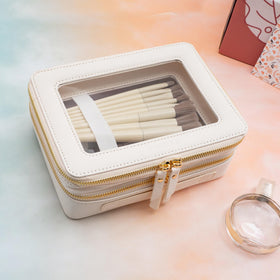 Trousse Aveniee avec produits de maquillage à l'intérieur