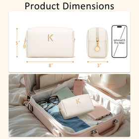 Trousse CLOUDWINGS dans un cadre de voyage stylisé