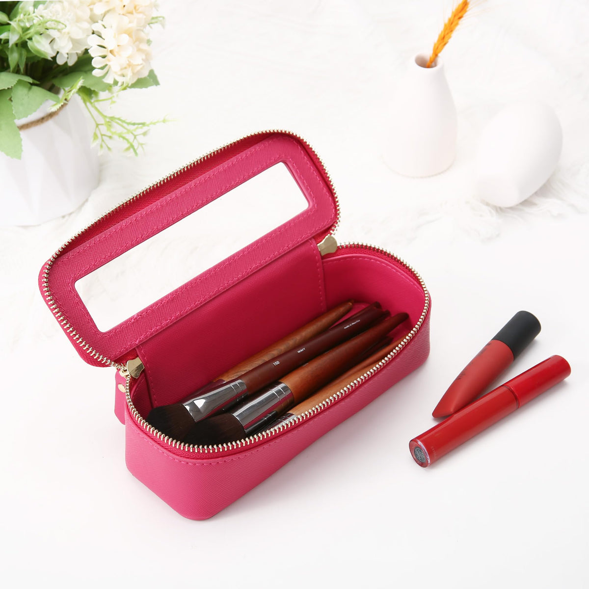 Trousse de maquillage Aveniee dans un sac à main