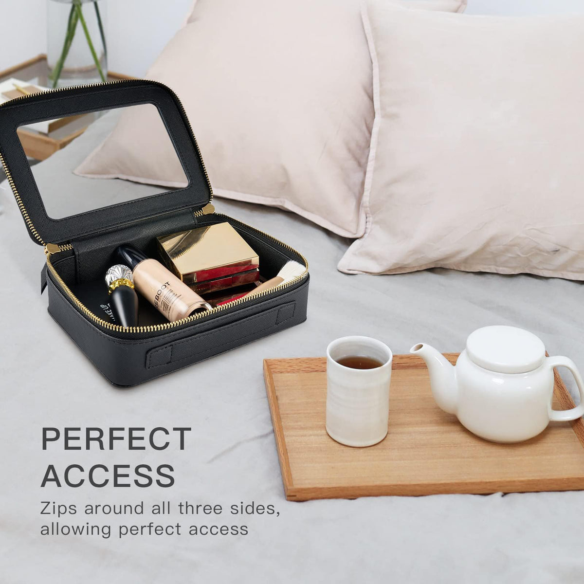 Trousse de maquillage Aveniee sur une table avec des produits de beauté