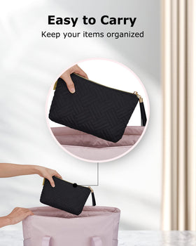 Trousse de maquillage BAGSMART à côté d'un sac à main pour échelle