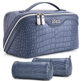Trousse de maquillage BOYATU bleue vue de face avec motif crocodile
