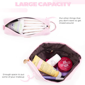 Trousse de maquillage Btffitting ouverte montrant l'intérieur spacieux