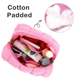 Trousse de Maquillage E-Tree à côté d'autres accessoires de beauté