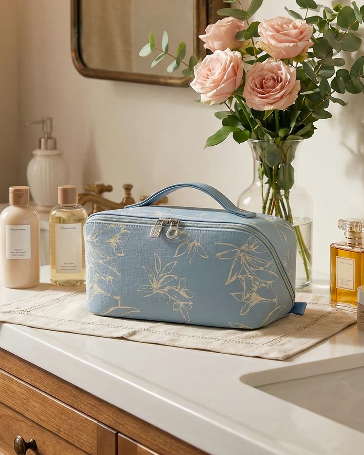 Trousse de maquillage EACHY fermée avec motifs floraux