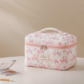 Trousse de maquillage HBselect pliée et rangée dans un sac