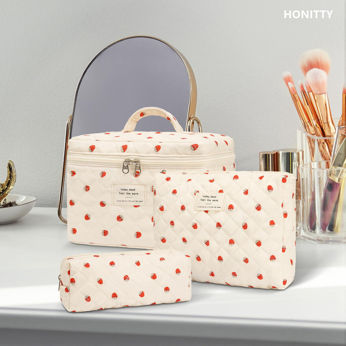 Trousse de maquillage honitty dans une valise